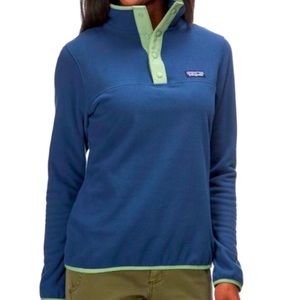 Patagonia Womens Micro D Snap-T Pullover in the color stone blue.